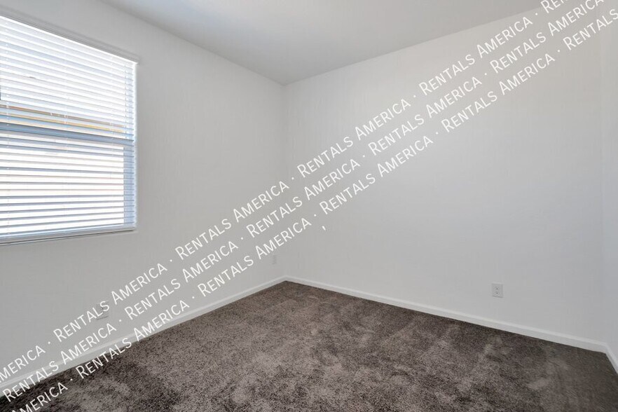 Building Photo - 3489 E Ridley Rd