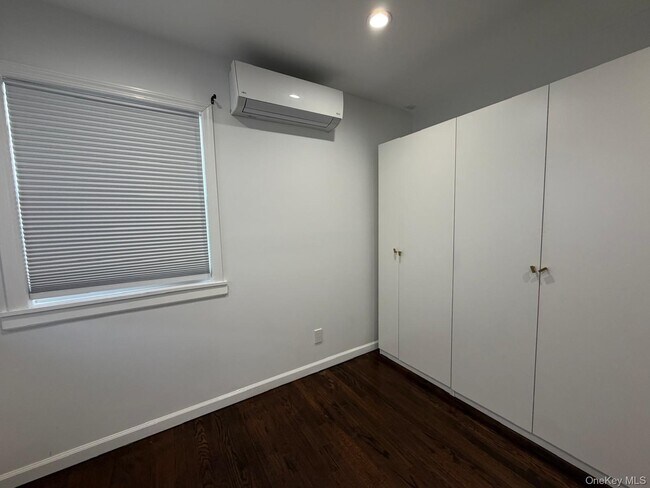 Building Photo - 1 Munro Blvd