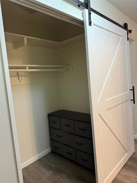 Building Photo - 1701 Cherry Hill Dr