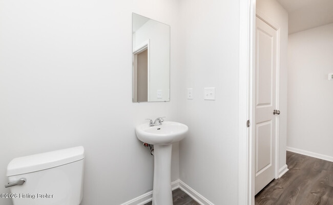 Building Photo - 104 Cool Crk Ct