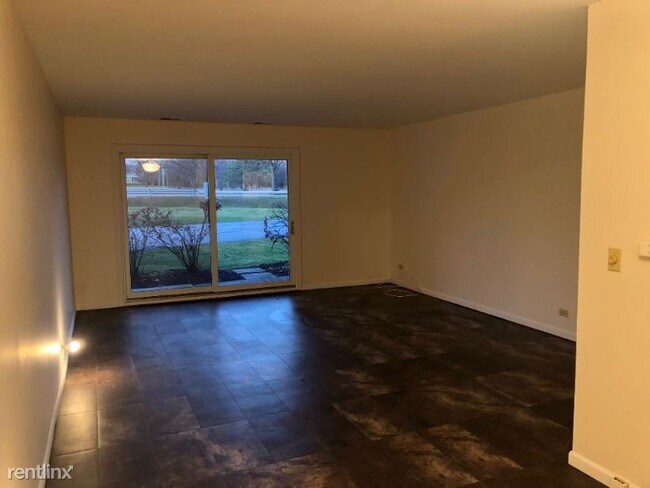 Building Photo - 2650 Brookwood Way Dr