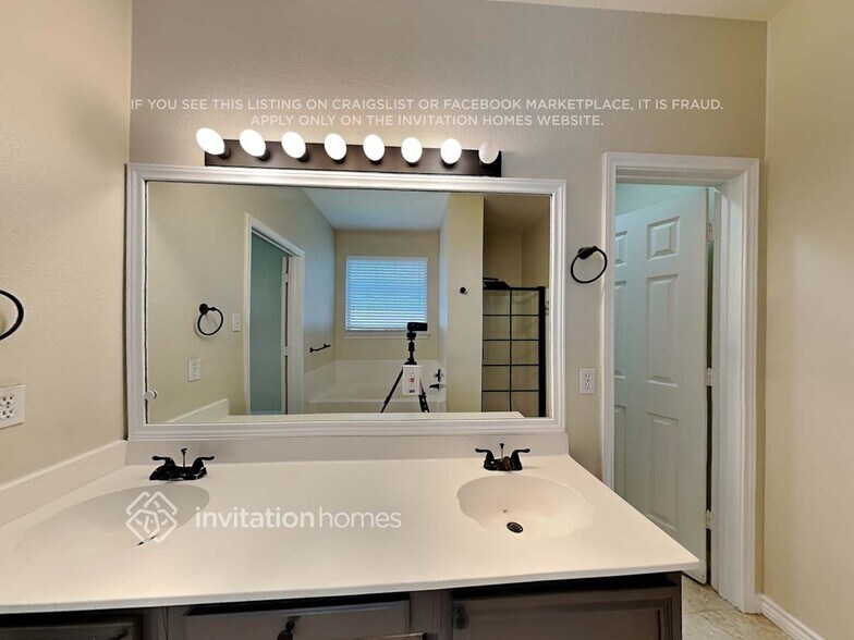 Building Photo - 1509 Cheyenne Trail