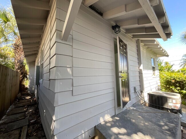 Building Photo - 700 Tallapoosa St