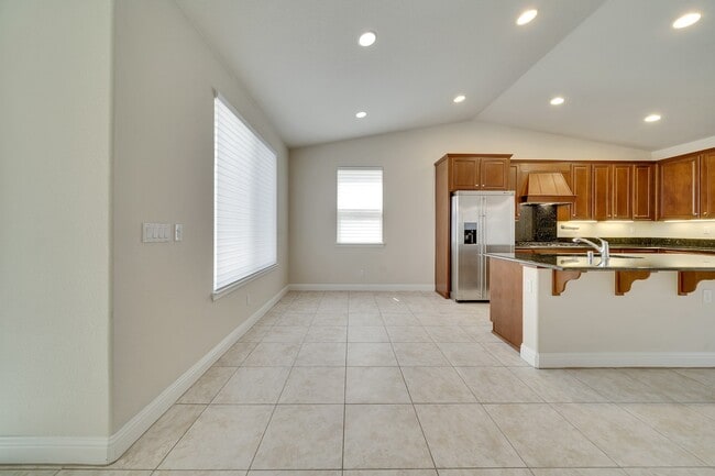 Building Photo - 10129 Bay Harbor Dr
