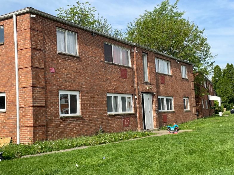 Building Photo - 3631 Cushing Dr