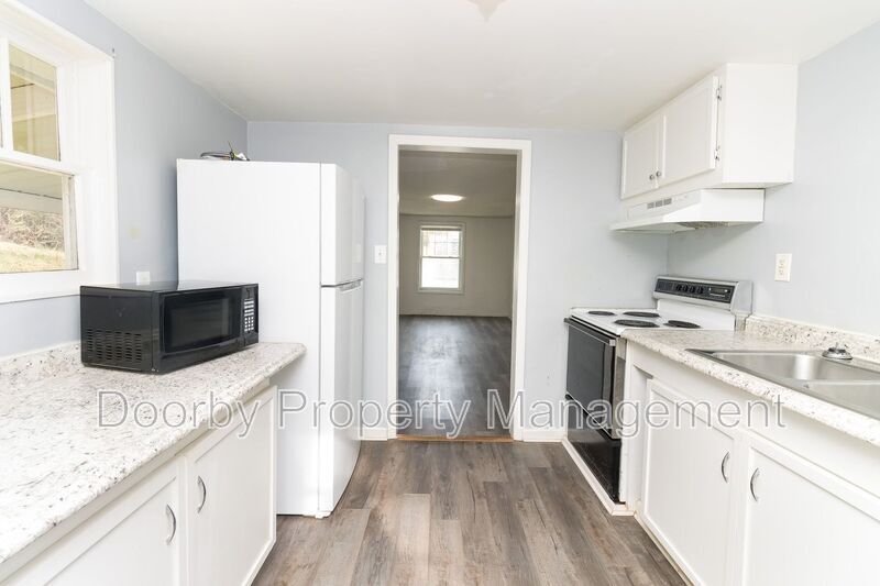 Building Photo - 966 Beason Dr