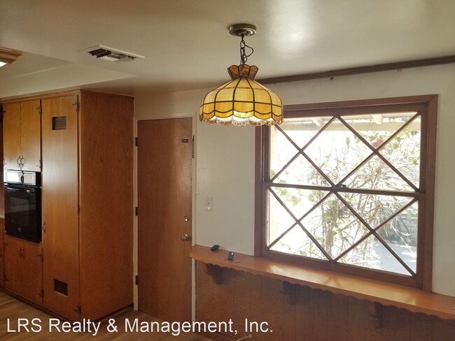 Building Photo - 4 br, 2 bath House - 2231 Nutwood
