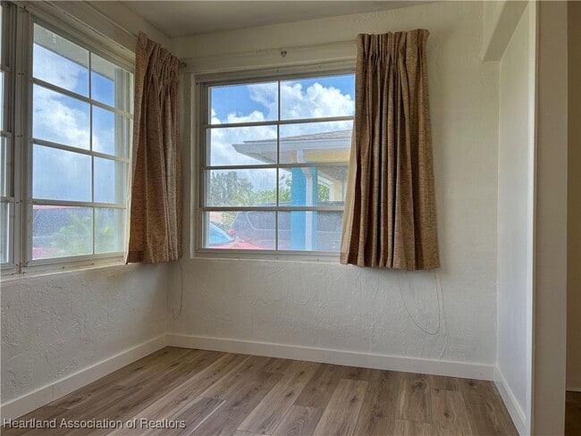 Building Photo - 120 Serenity Avenue