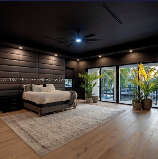 Building Photo - 131 Royal Palm Dr