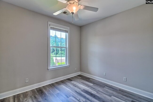Building Photo - 118 Sandlapper Way