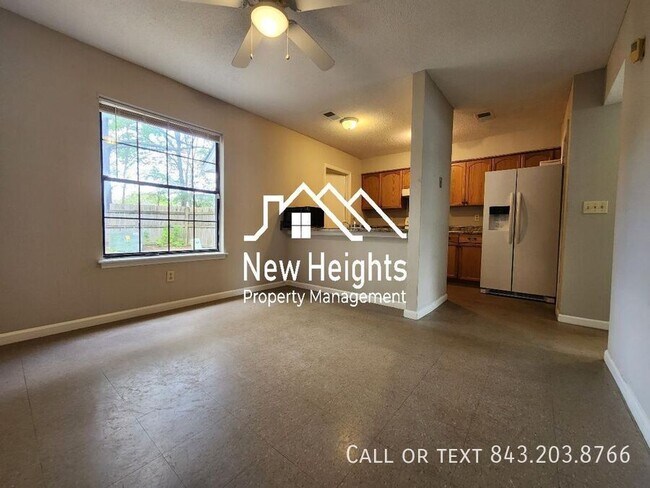 Building Photo - 4091 Cedars Pkwy