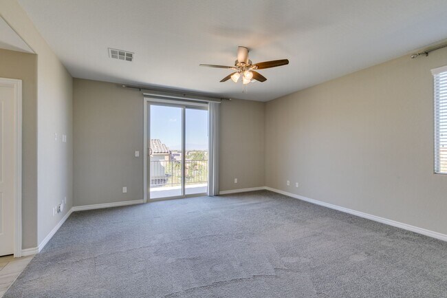 Building Photo - Beautiful Next-Gen Home with Private Entry Suite & Spacious Backyard