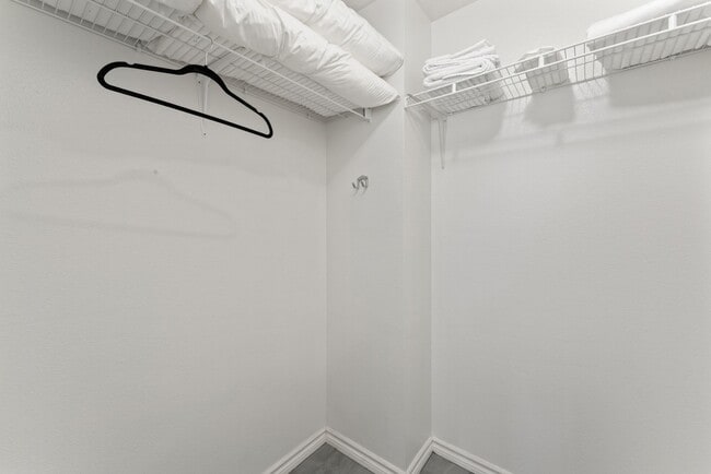 Building Photo - San Diego- Downtown- La Vita – Little Italy Condo- Split Level Style Move-In Special