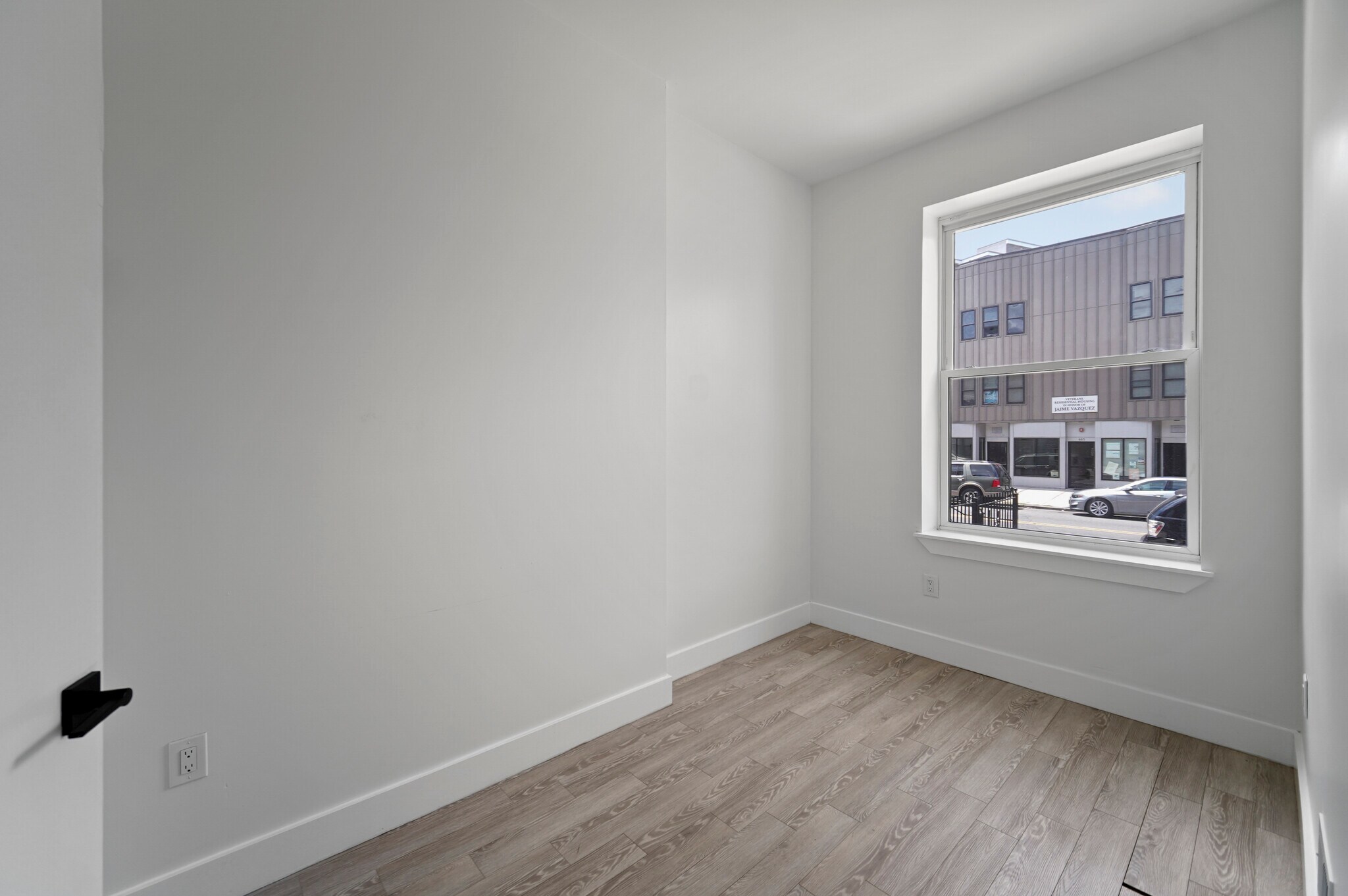 Building Photo - 670 Ocean Ave
