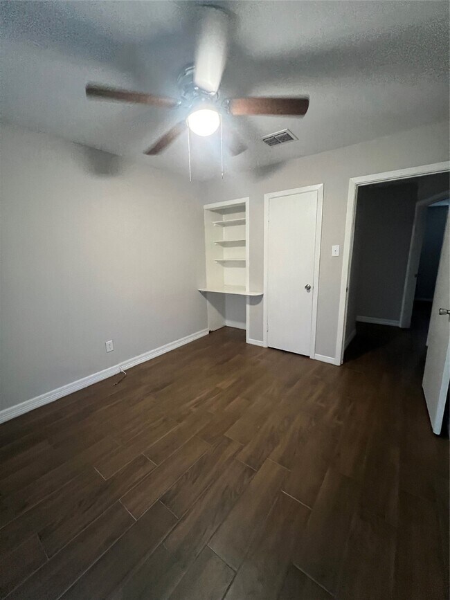 Building Photo - 3342 Burke Rd