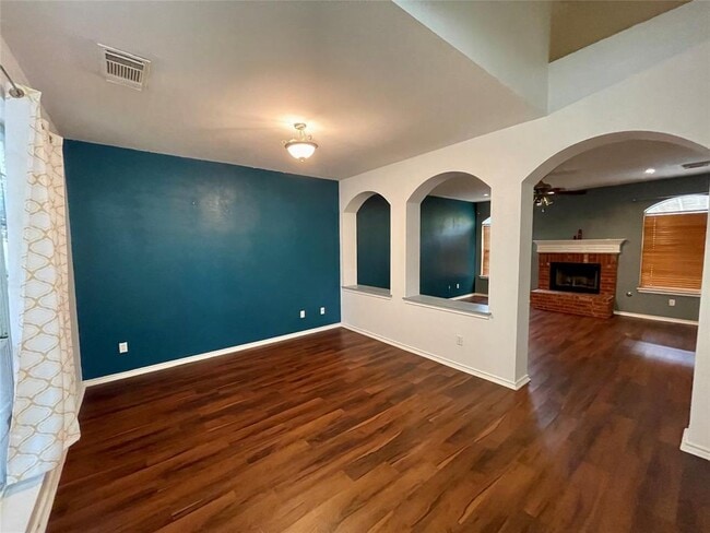 Building Photo - 3226 Raging River Dr