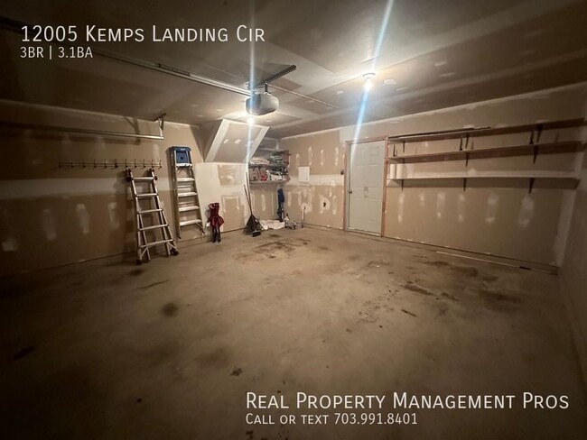 Building Photo - 12005 Kemps Landing Cir