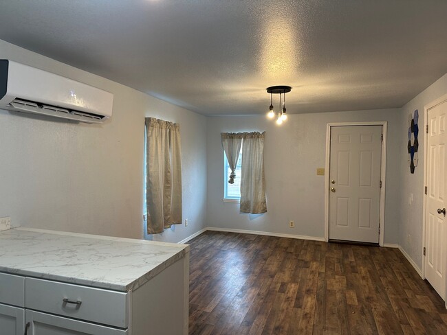 Building Photo - 1416 N Jackson St