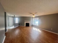 Building Photo - RENT SPECAIL*** $1495.Breezewood Condo, 2 Brd/2bath Screen Porch! LVP wood flooring, Center of Wi...