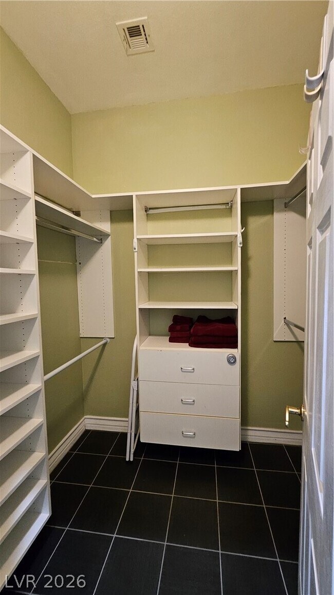 Building Photo - 2101 Grand Island Ct