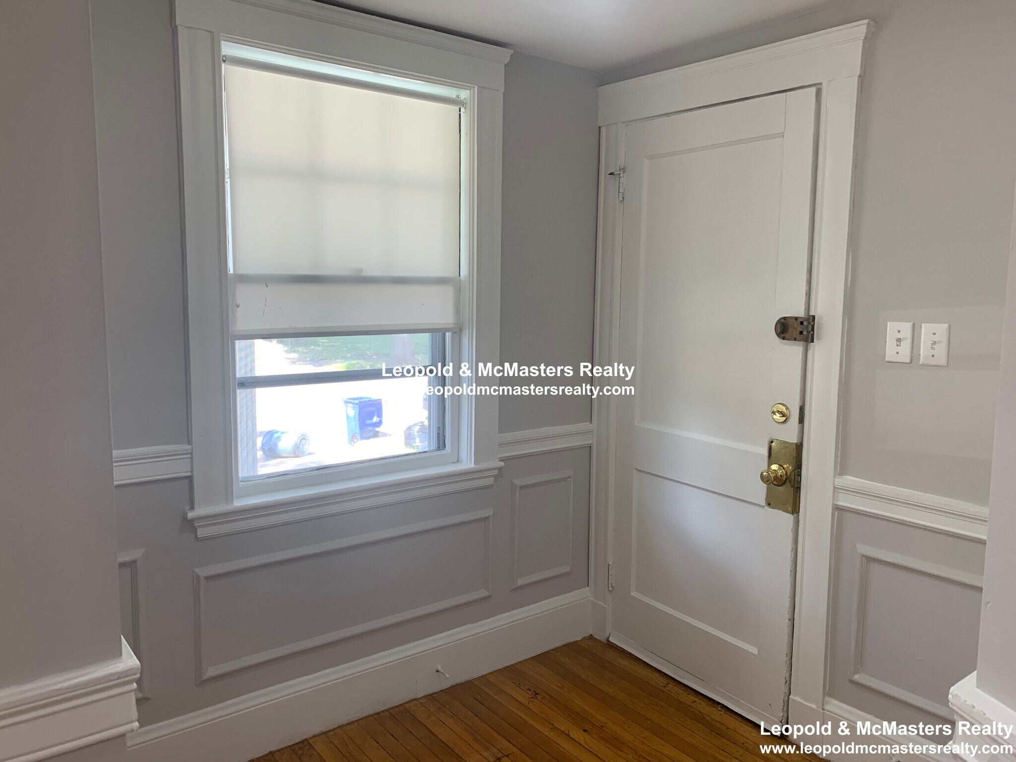 Building Photo - 136 Arlington St