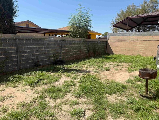 Building Photo - 311 Soria Dr