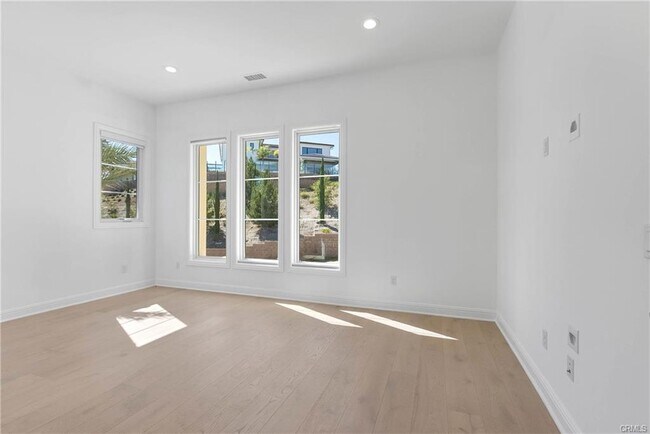 Building Photo - 20448 Liverpool Way