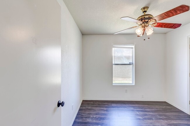 Building Photo - 4501 Jake Spoon Dr