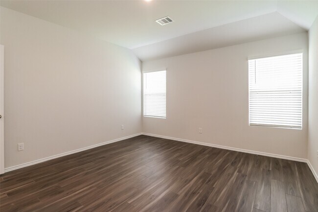 Building Photo - 2417 Bull Trout Dr