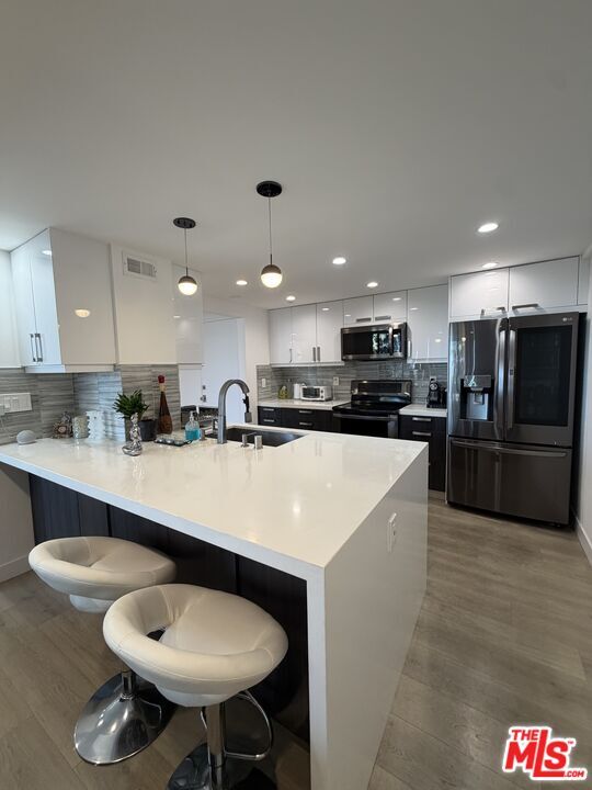 Building Photo - 10535 Wilshire Blvd