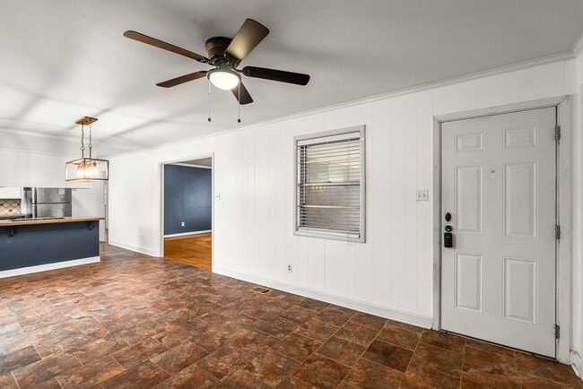 Building Photo - Updated 3BR/2BA Brick Home with Hardwood Floors & Large Yard