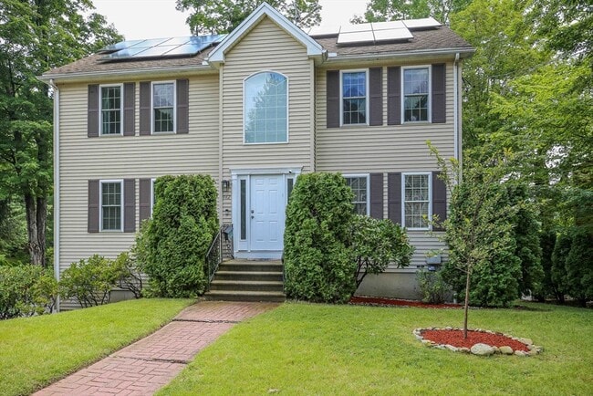 Building Photo - 142 Olean St