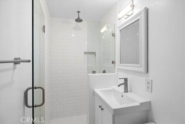 Building Photo - 2228 Warfield Ave