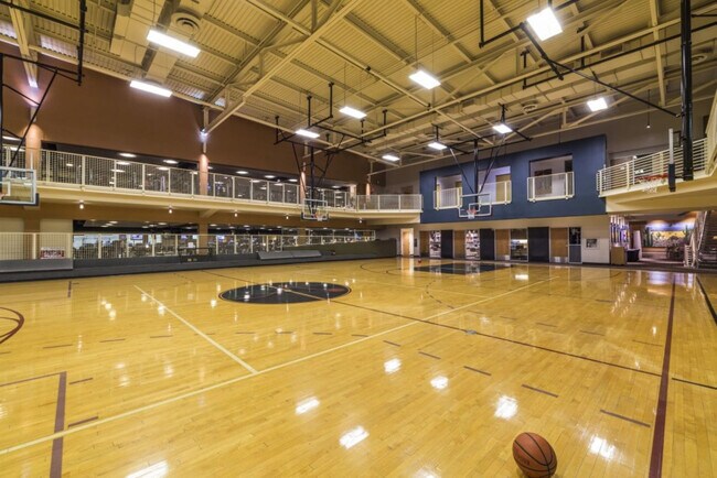 Building Photo - 7401 N Scottsdale Rd