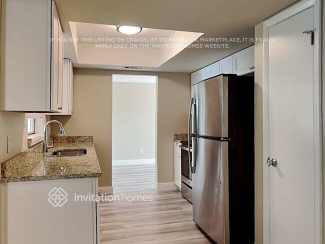 Building Photo - 1557 Nottingham Dr