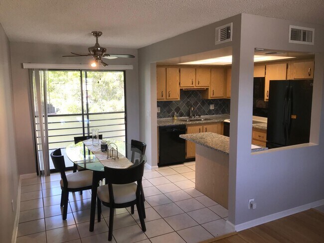 Building Photo - 4147 Oak Terrace Dr