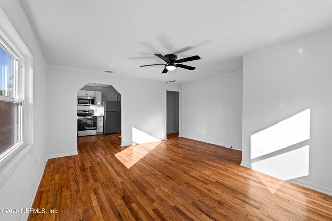 Building Photo - 2389 Hilly Rd