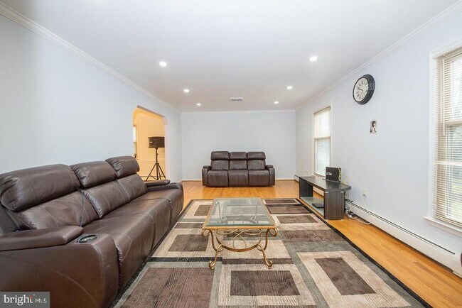 Building Photo - 202 Baltimore Pike