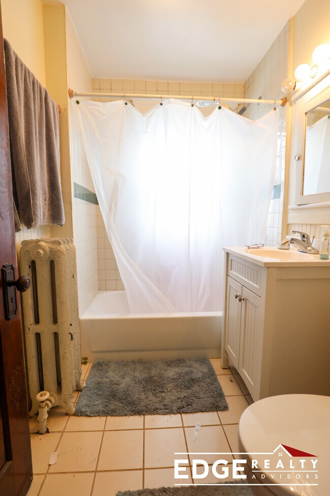 Building Photo - 3 Melton Rd