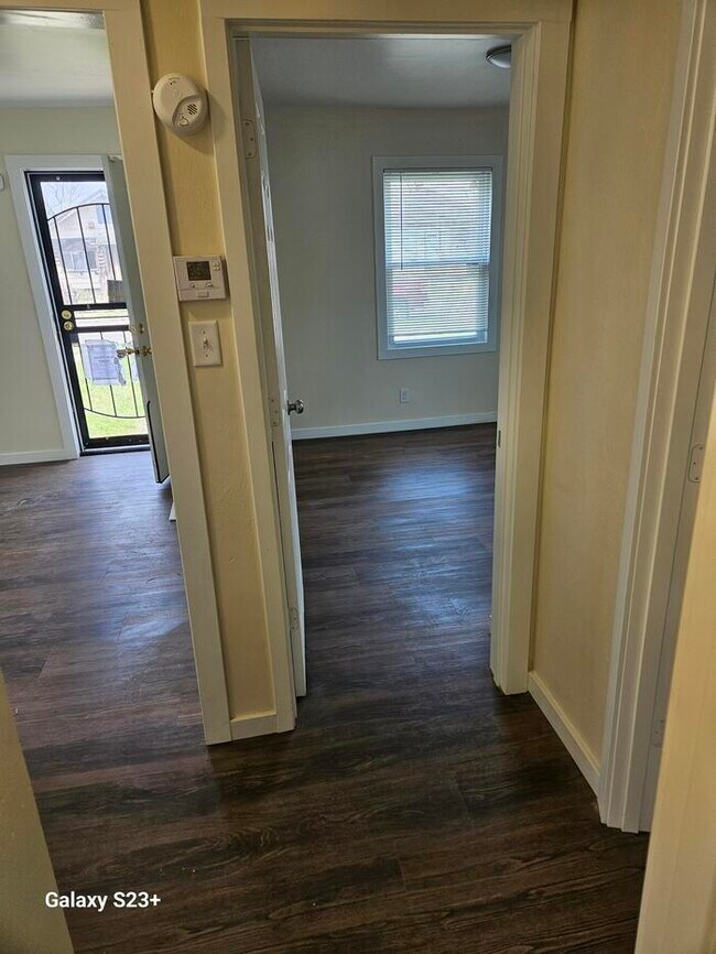 Building Photo - Newly rehabbed home