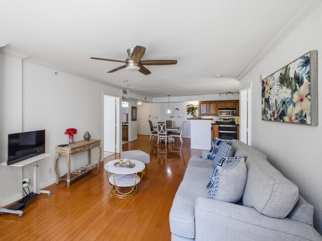 Building Photo - 1801 N Flagler Dr