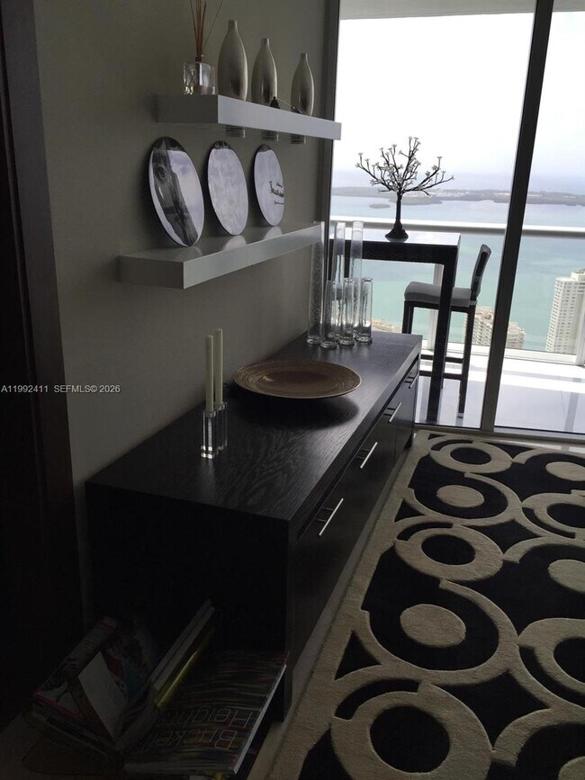 Building Photo - 465 Brickell Ave