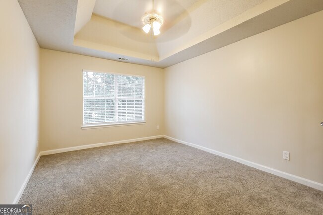 Building Photo - 1562 Gunstock Ct