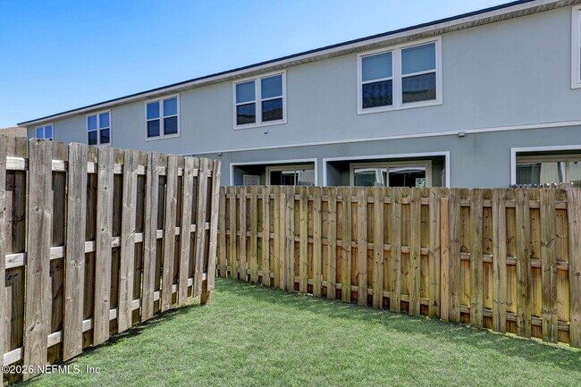 Building Photo - 197 Whispering Brk Dr