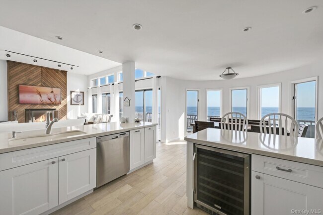 Building Photo - 40 Dune Rd