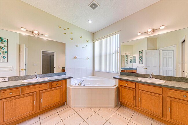 Building Photo - 360 Tupelo Cir