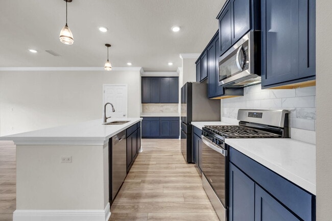 Building Photo - 147 Picnic Pl