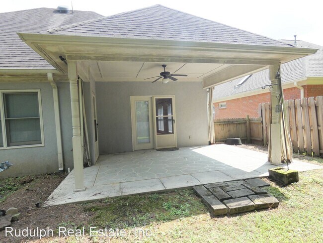 Building Photo - 2 br, 2 bath House - 241 Crest Lake Drive