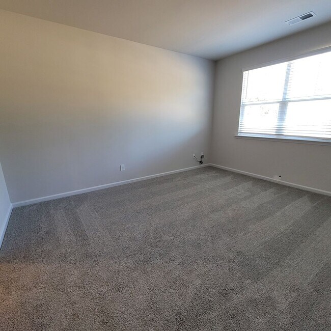 Building Photo - Brand New 4 bedroom, 2 bathroom house located in the desirable Brunswick Forest community in Leland