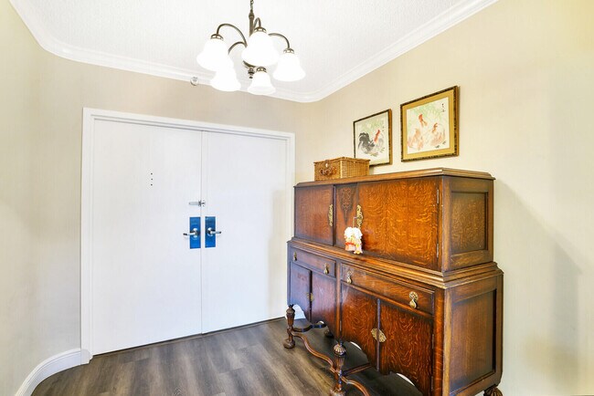 Building Photo - 4748 S Ocean Blvd